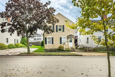 17 Middle St, Fairhaven, MA 02719 - Photo 1