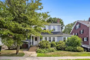 11 Parkway Rd, Medford, MA 02155 - Photo 1