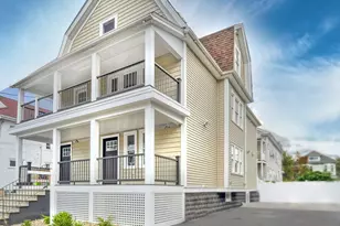 33 Hamilton St, Medford, MA 02155 - Photo 1