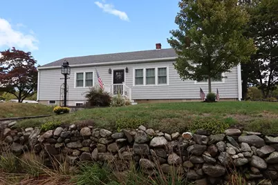 43 Main Ave, Hampton, NH 03827 - Photo 1