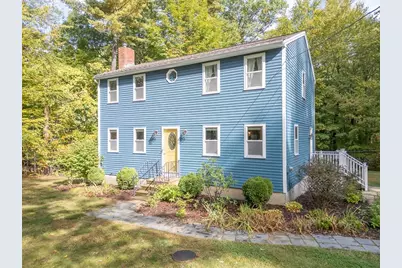 105 West St, Pepperell, MA 01463 - Photo 1