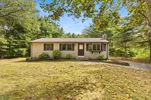 482 Staples St, Taunton, MA 02718 - Photo 1