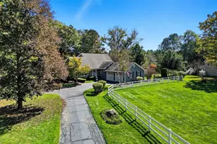 156 Honey Pot Rd, Westfield, MA 01085 - Photo 1