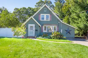 51 Vernon St, Woburn, MA 01801 - Photo 1