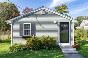 13 Mayflower Rd, Holbrook, MA 02343 - Photo 1