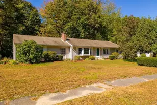 36 Wilde Willow Dr, Holden, MA 01520 - Photo 1