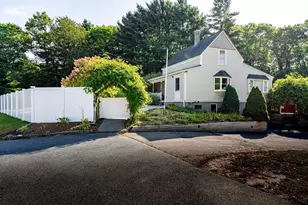 198 Samoset St, Plymouth, MA 02360 - Photo 1