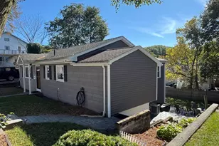 27 Fellsmere Ave, Stoneham, MA 02180 - Photo 1