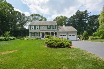2 Crestview Dr, Mendon, MA 01756 - Photo 1