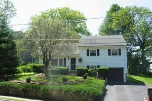 72 Fellsview Rd, Stoneham, MA 02180 - Photo 1