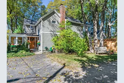 35 Cogswell Ave, Beverly, MA 01915 - Photo 1