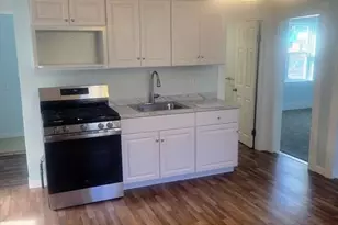 114 Hampson St, Dracut, MA 01826 - Photo 1