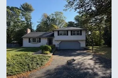 27 Lincoln Circle West #27, Andover, MA 01810 - Photo 1