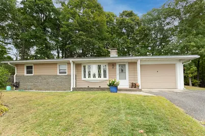 5 Greystone Ave, Granby, MA 01033 - Photo 1