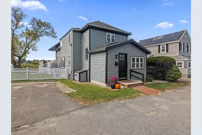 37 Pawsey St, Quincy, MA 02169 - Photo 1
