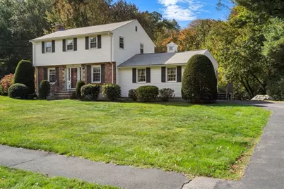 26 Garden Pkwy, Norwood, MA 02062 - Photo 1