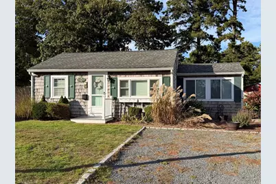 4 Braddock St, Yarmouth, MA 02664 - Photo 1