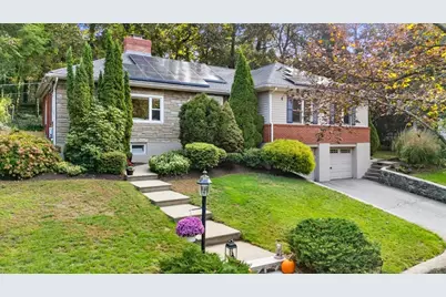 4 Sargent Rd, Winchester, MA 01890 - Photo 1