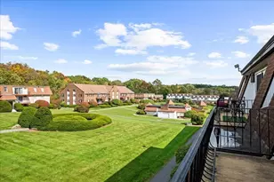 26 Williamsburg Ct, Shrewsbury, MA 01545 - Photo 1