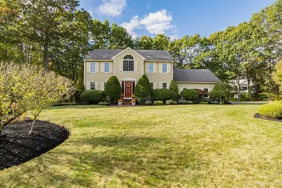4 Plantation, Mansfield, MA 02048 - Photo 1