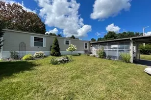 322 Poplar Ave, Sturbridge, MA 01566 - Photo 1