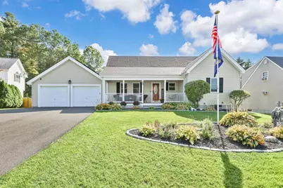 32 Elaine Dr, Ludlow, MA 01056 - Photo 1