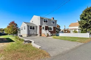 9 Spencer Ave, Saugus, MA 01906 - Photo 1