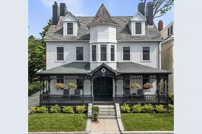 29 Central Street #2, Manchester by the Sea, MA 01944 - Photo 1