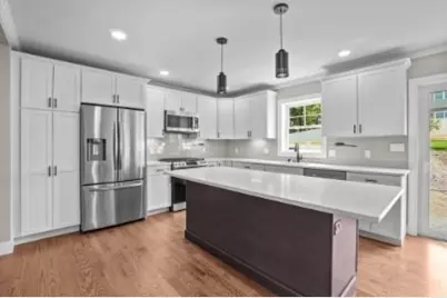 26 Atwood Ave #A, Wakefield, MA 01880 - Photo 1
