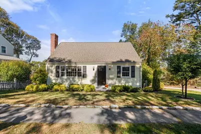 121 Hillside Ave, Quincy, MA 02170 - Photo 1