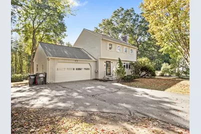 8 Boyds Ln, Chelmsford, MA 01824 - Photo 1