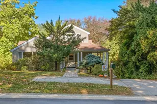 240 Dale St, North Andover, MA 01845 - Photo 1