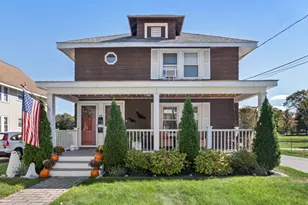 66 Gould St, Wakefield, MA 01880 - Photo 1