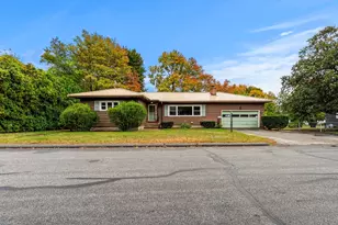 383 Hovey St, Lowell, MA 01852 - Photo 1