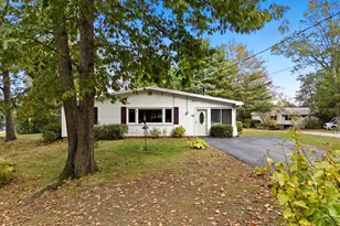 44 Hemlock Dr, Lunenburg, MA 01462 - Photo 1