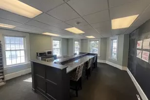 120 Court St, Plymouth, MA 02360 - Photo 1