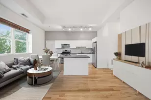 156 Chelsea St, Boston, MA 02128 - Photo 1