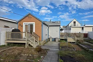 101 Cable Ave, Salisbury, MA 01952 - Photo 1