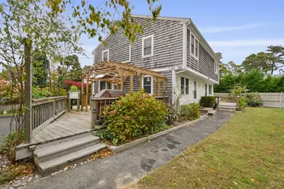 102 Sea St, Dennis, MA 02639 - Photo 1