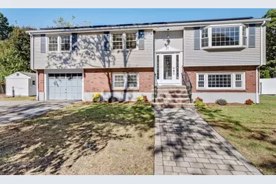 27 Susan Dr, Saugus, MA 01906 - Photo 1