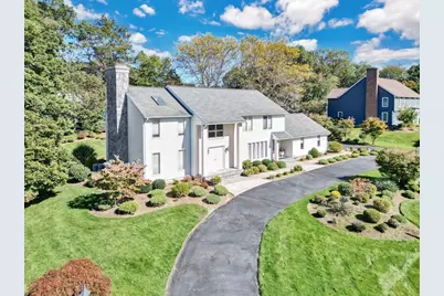 202 Williamsburg Dr, Longmeadow, MA 01106 - Photo 1