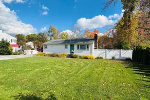 27 Fitchburg St, Marlborough, MA 01752 - Photo 1