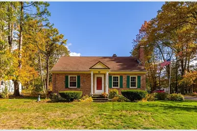 122 Holden St, Holden, MA 01520 - Photo 1