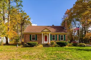 122 Holden St, Holden, MA 01520 - Photo 1