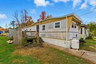 868 Southampton Rd, Westfield, MA 01085 - Photo 1