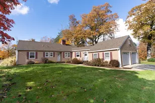 1 Leslie Ln, Sturbridge, MA 01566 - Photo 1