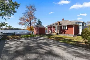 25 Ocean Ave, Halifax, MA 02338 - Photo 1