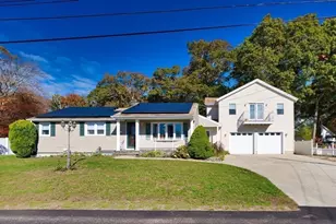 25 Westwood Dr, Dartmouth, MA 02747 - Photo 1