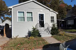 12 Oxford St, Taunton, MA 02780 - Photo 1