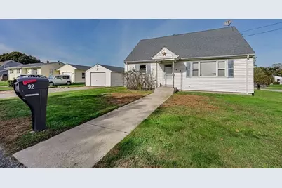 92 Brackett Ave, Tiverton, RI 02878 - Photo 1